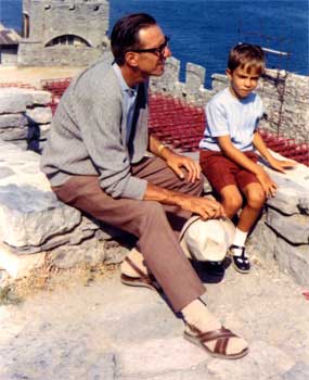 1970  Portovenere - Mario Dassovich col figlio Piero in vacanza alle Cinque Terre